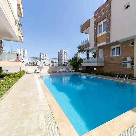 Cozy With Shared Pool Near In Muratpasa, *