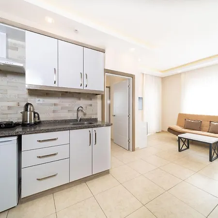 Cozy With Shared Pool Near In Muratpasa, *